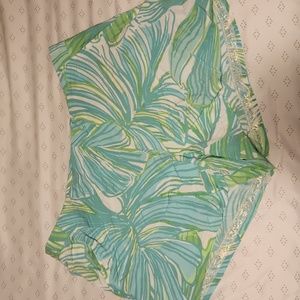 Lily Pulitzer Zip up on the side size 10 shorts.